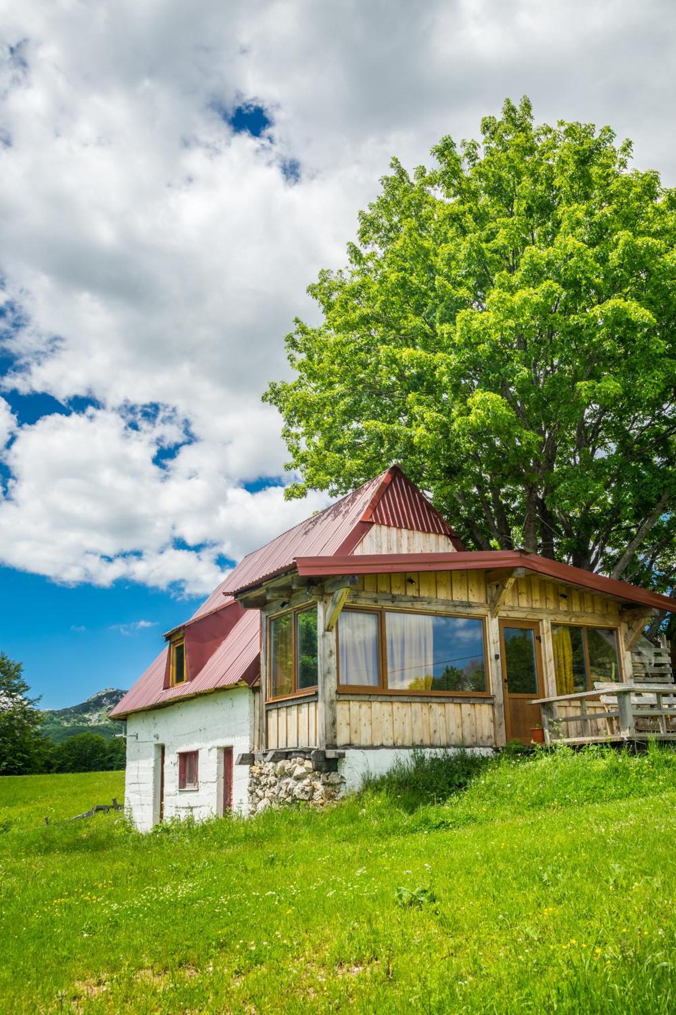 Maple Village 자블야크 외부 사진
